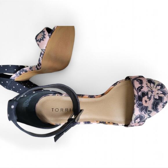 Torrid Paisley Dot Sandals Size 8.5W Ankle Strap Pink Polk Dots - Picture 8 of 12